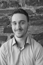 Portrait von David Kollegger in schwarz/weiß